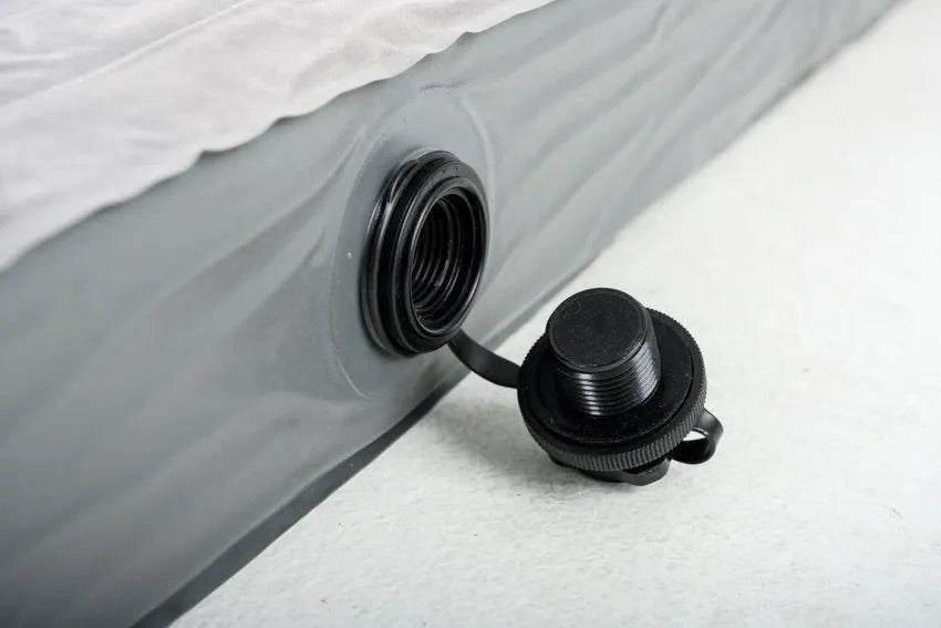 Adventure kIngs Hooded Sleeping Bag +  Single Self-Inflating Foam Mattress