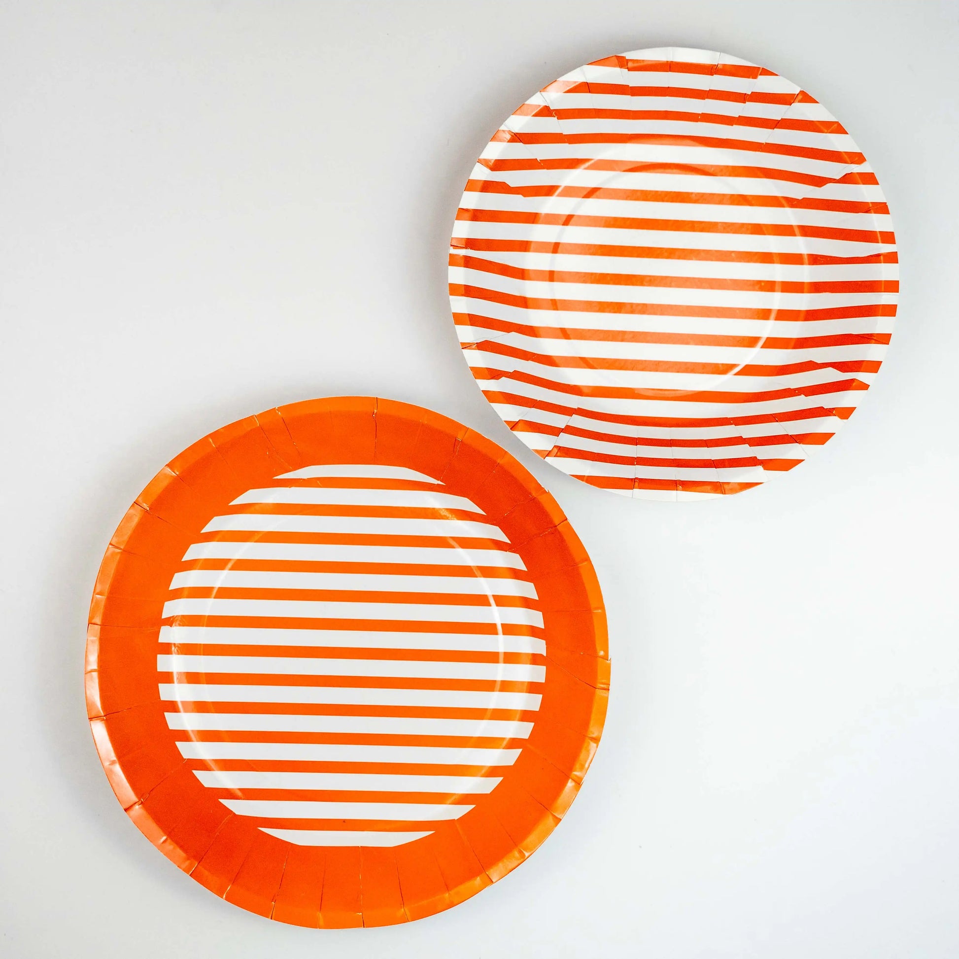 Orange Disposable Paper Plates For Outdoor & Indoor Events