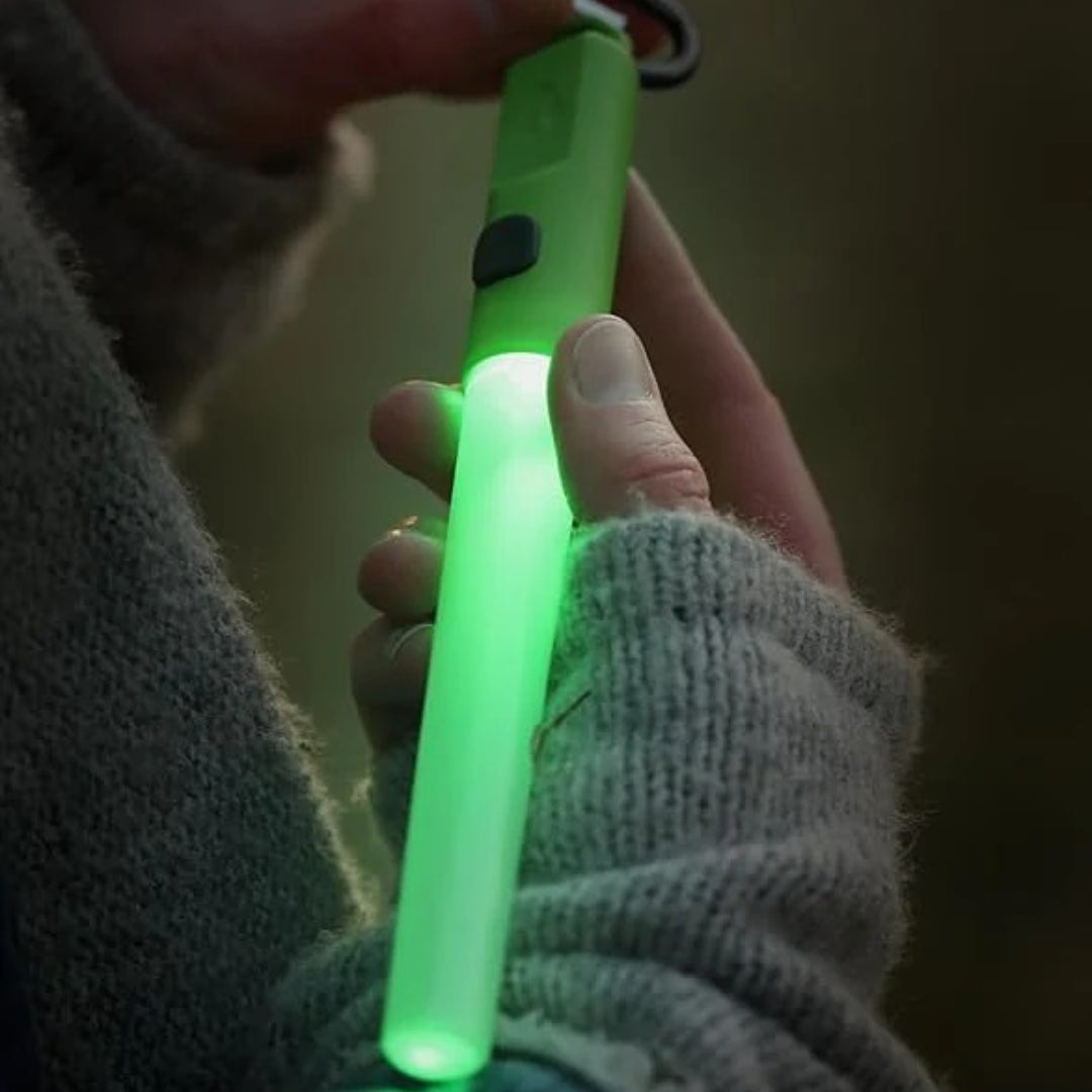 Coghlan's LED Lightstick Green – Portable Glowstick for Emergency, Camping, and Safety