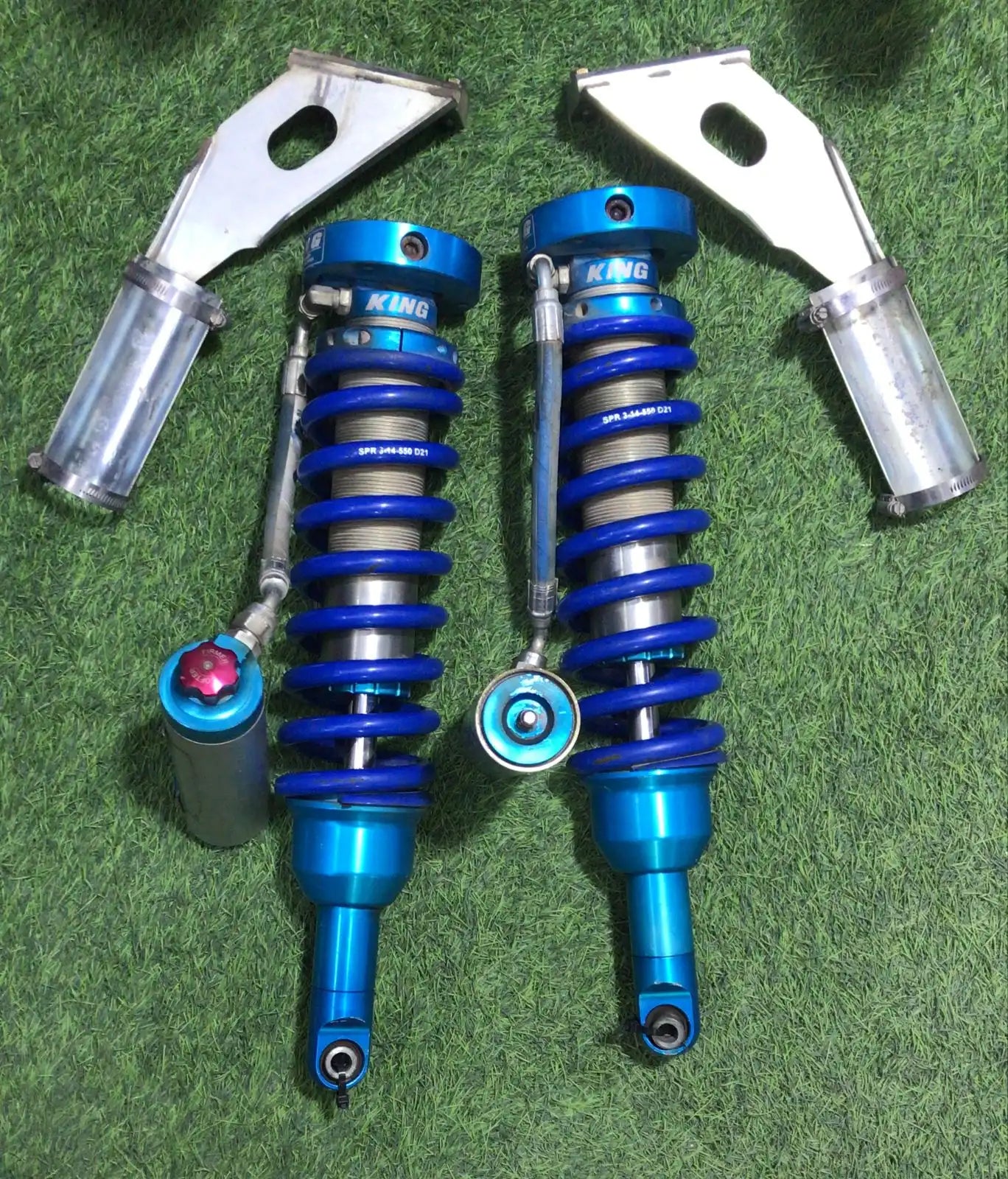 King Shocks Toyota Hilux Vigo / Revo