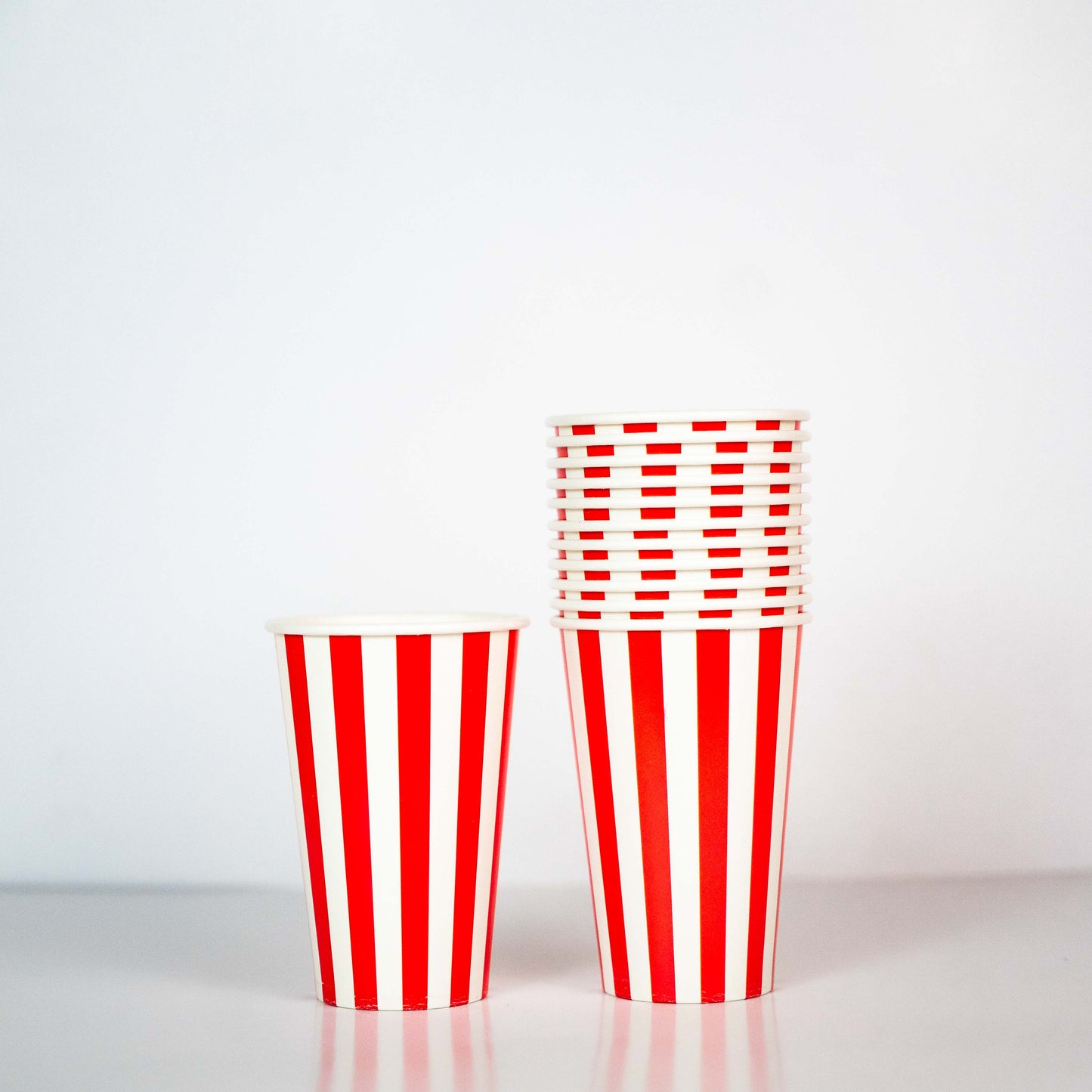 Red Disposable Paper Glasses For Outdoor & Indoor Events